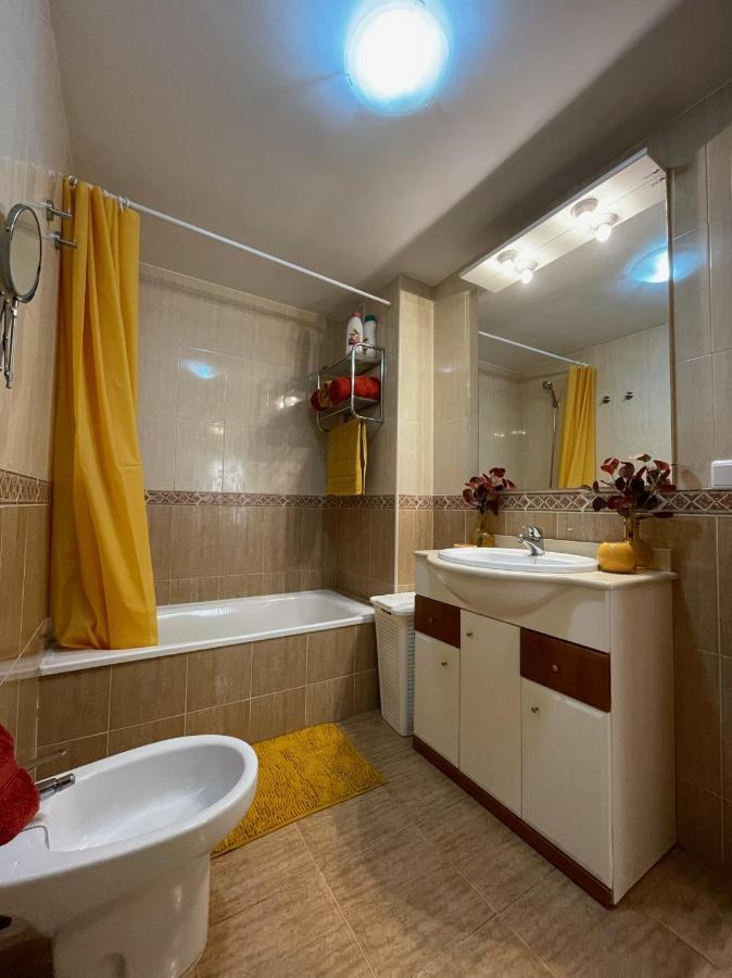 Granada A Un Paso, Parking Gratis Apartment Hijar  Ngoại thất bức ảnh